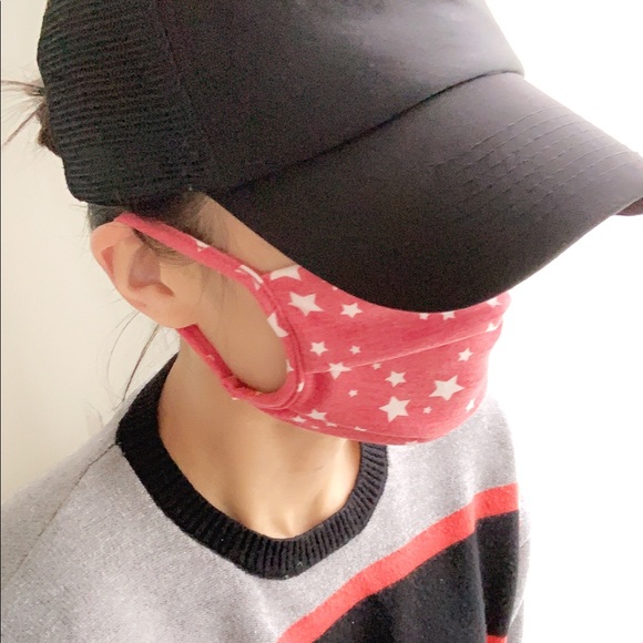 MADE IN USA RED SOFT COTTON FACE MASK - STARS - Picture 5 of 6